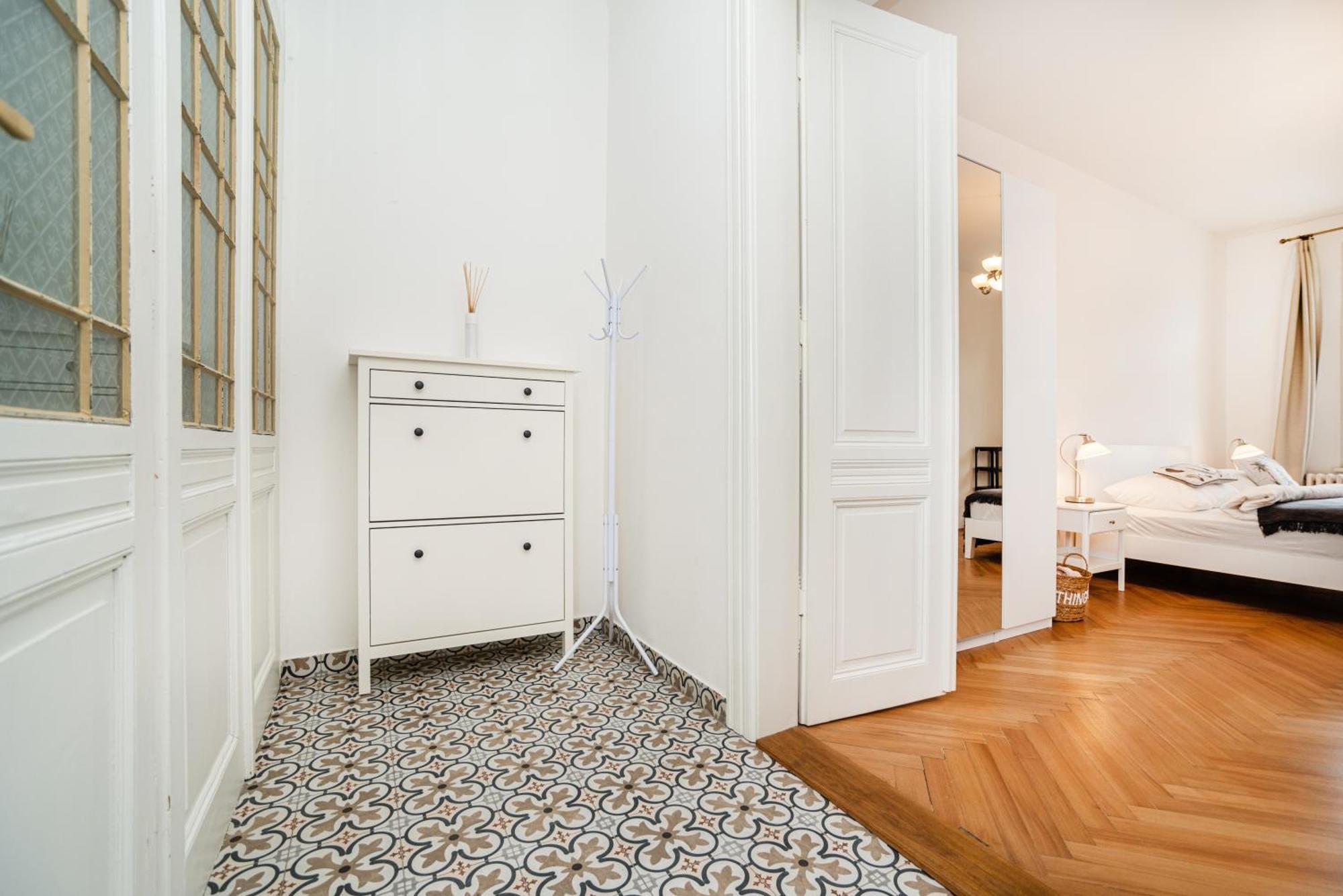 Quiet Apartment In The Old Town Прага Екстер'єр фото