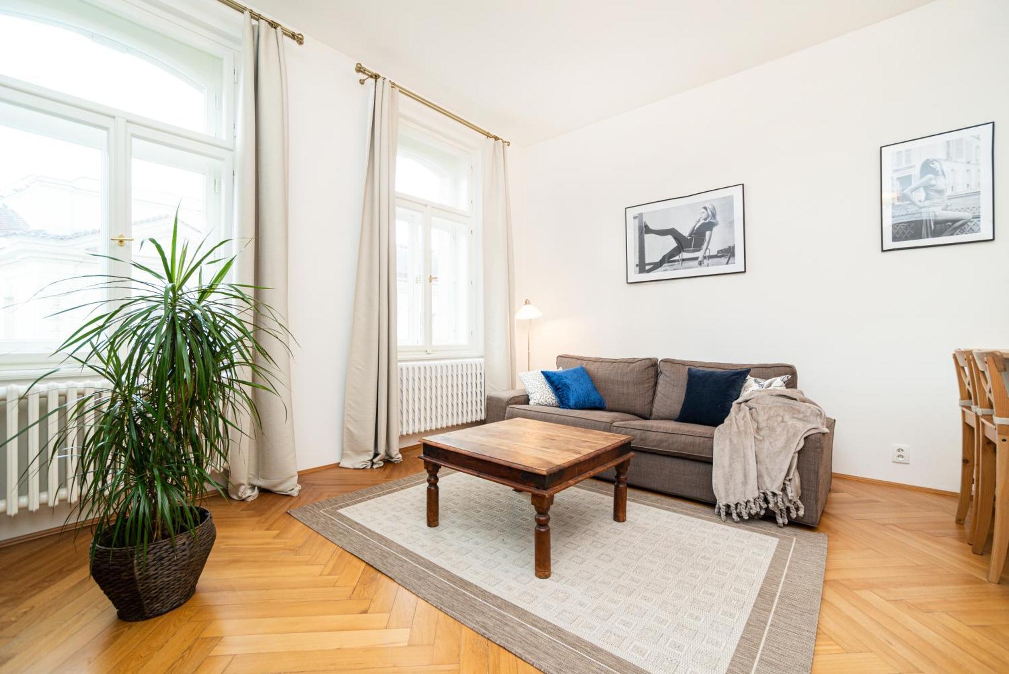 Quiet Apartment In The Old Town Прага Екстер'єр фото