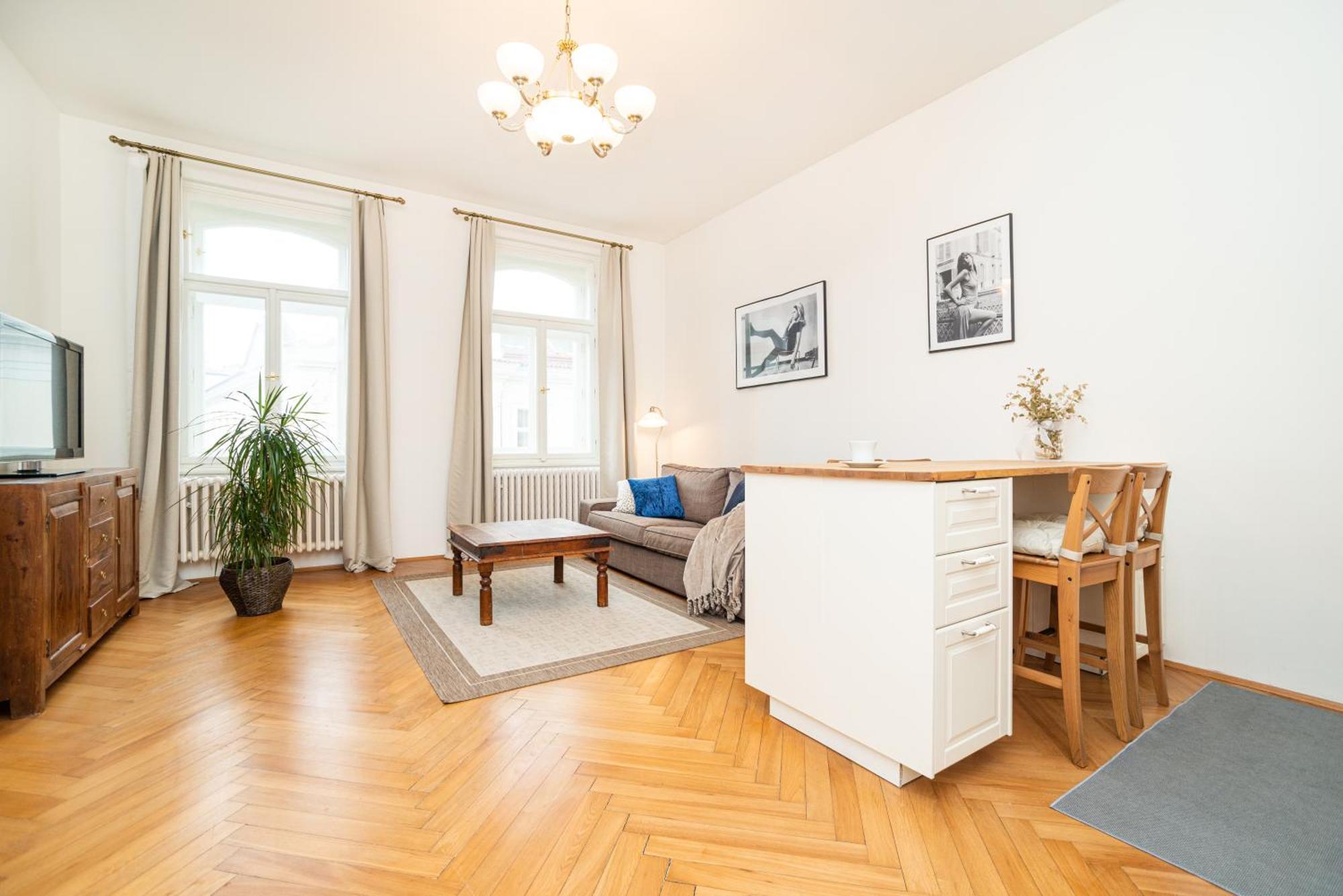 Quiet Apartment In The Old Town Прага Екстер'єр фото