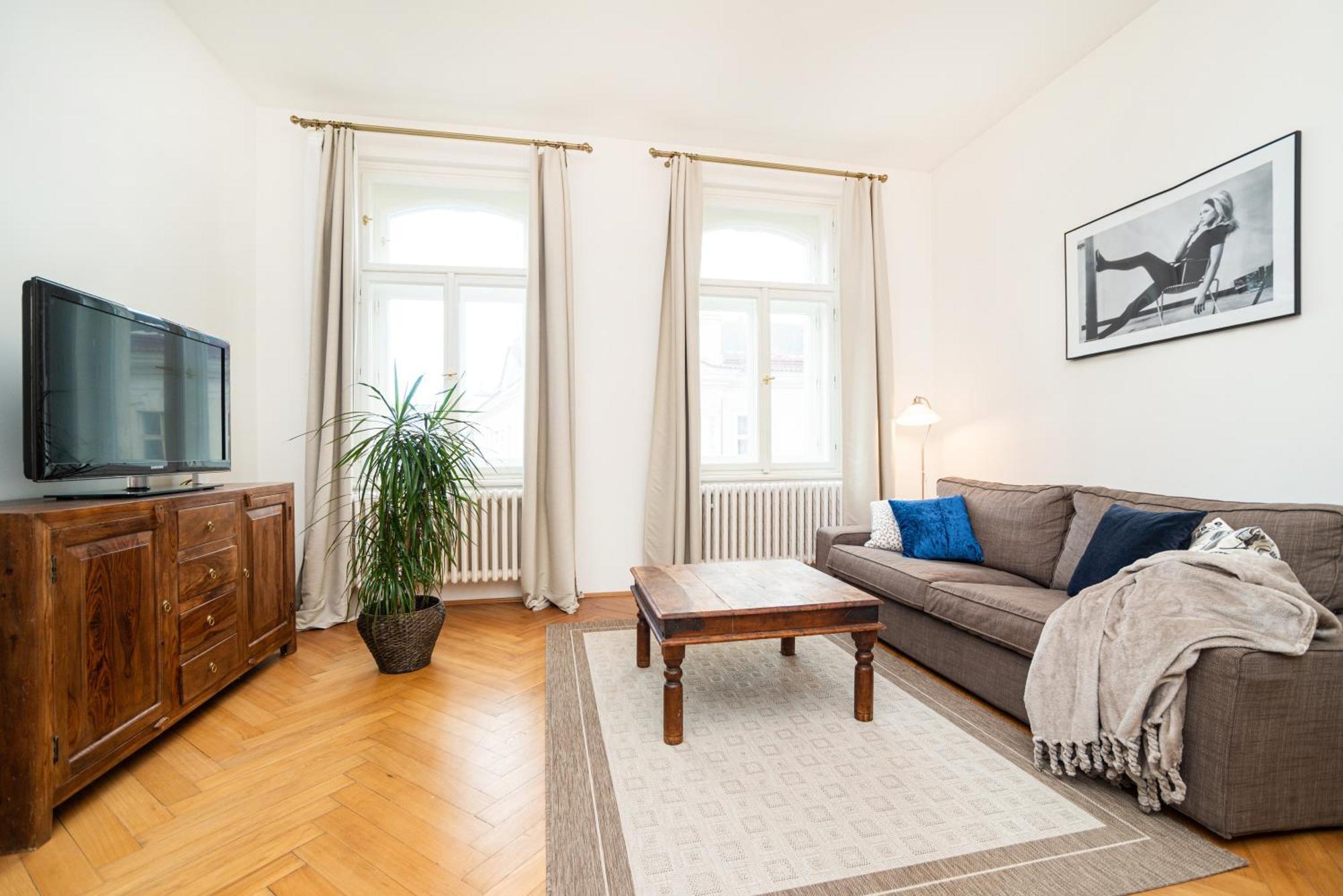 Quiet Apartment In The Old Town Прага Екстер'єр фото
