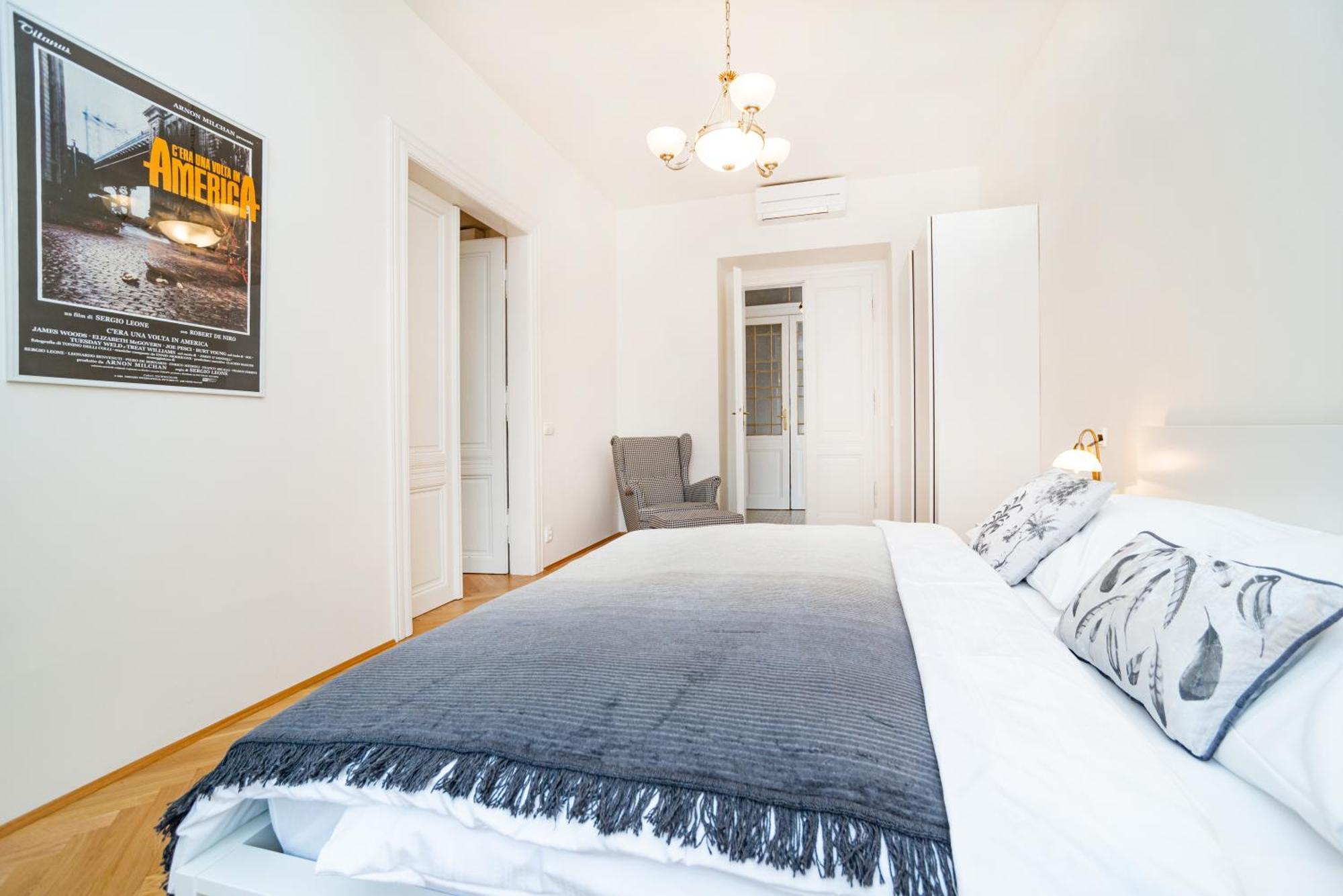 Quiet Apartment In The Old Town Прага Екстер'єр фото