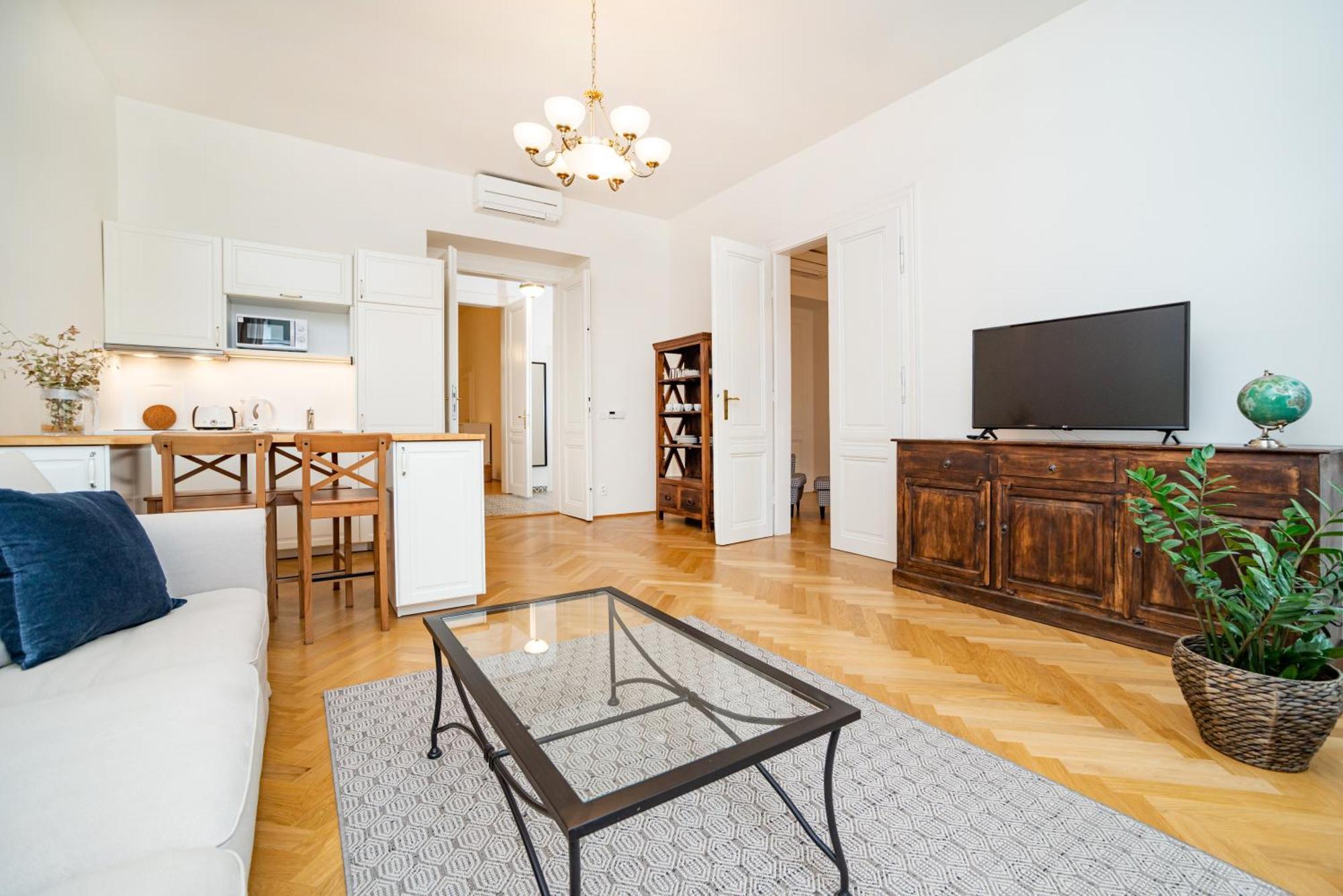 Quiet Apartment In The Old Town Прага Екстер'єр фото