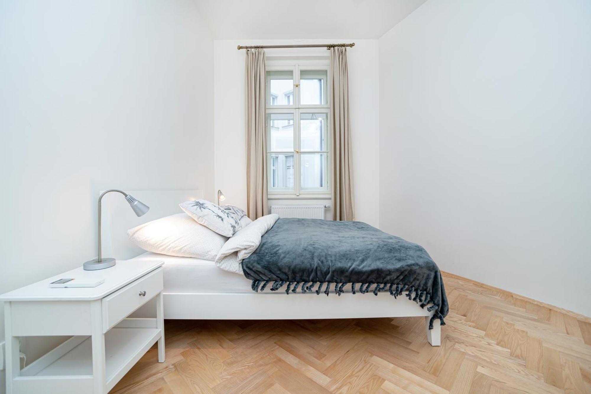 Quiet Apartment In The Old Town Прага Екстер'єр фото