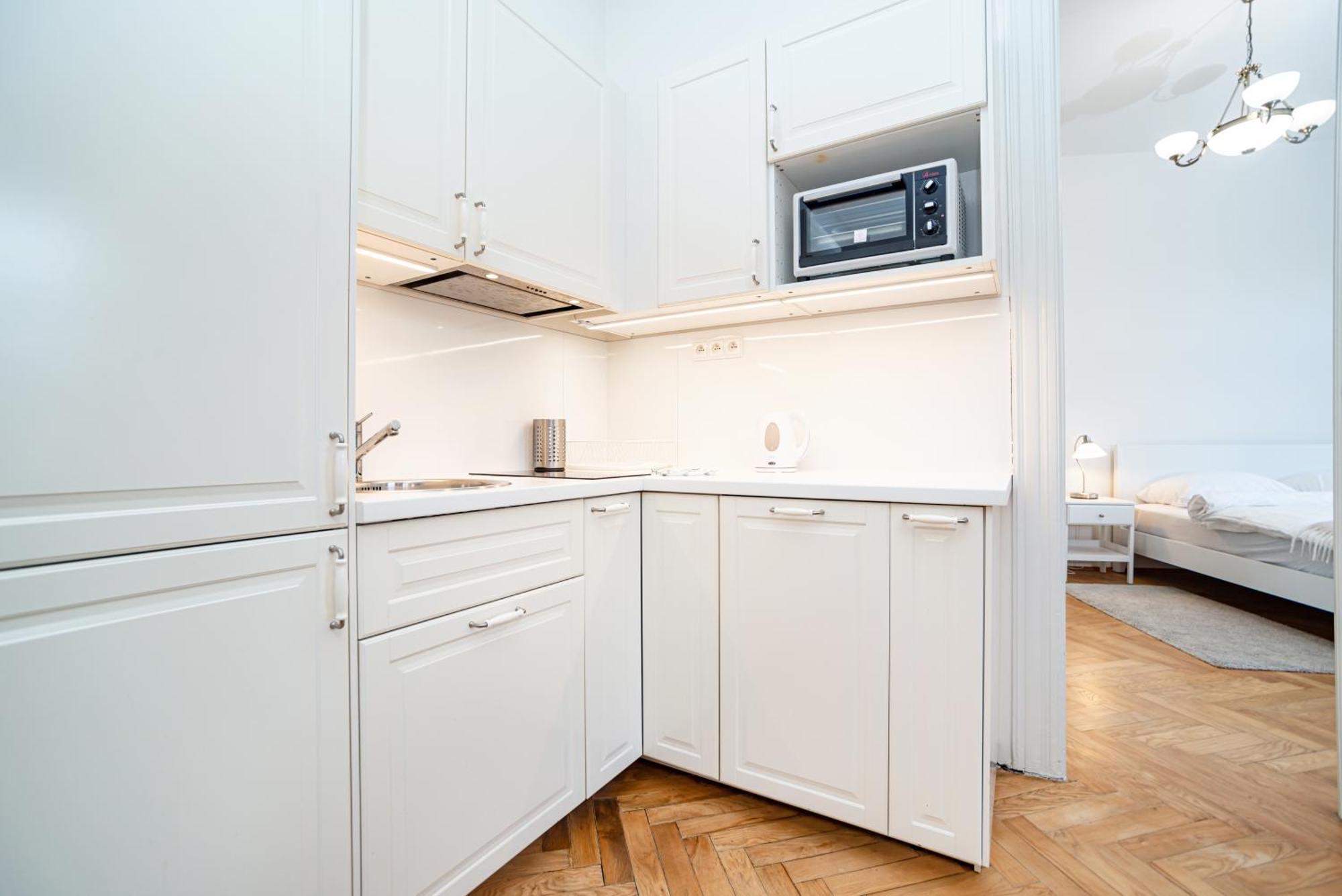Quiet Apartment In The Old Town Прага Екстер'єр фото